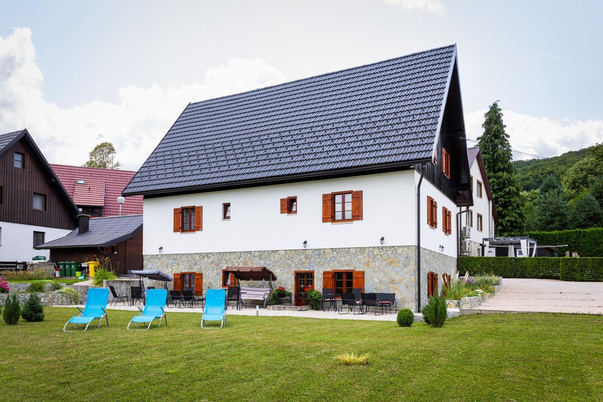 Green Lakes House Hotell Mukinje Eksteriør bilde